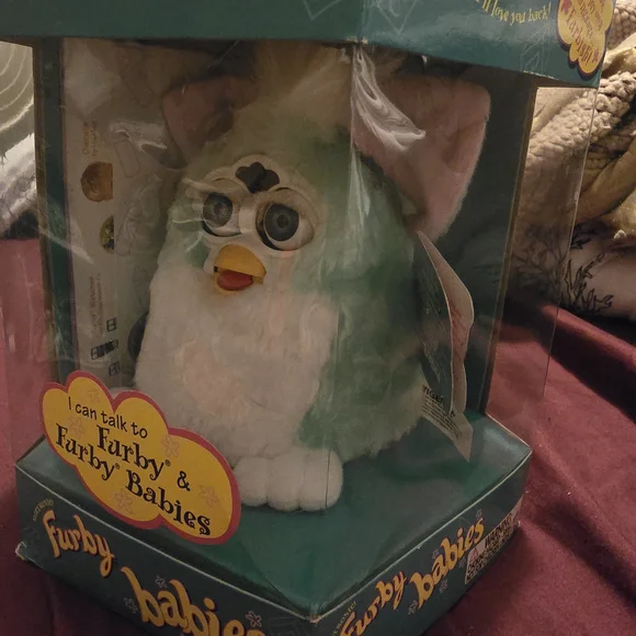 Furby Babies Green Interactive Toy - Picture 1 of 3